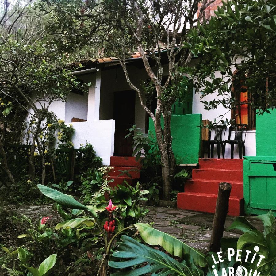 Le Petit Jardin Aparthotel Banos (Tungurahua)
