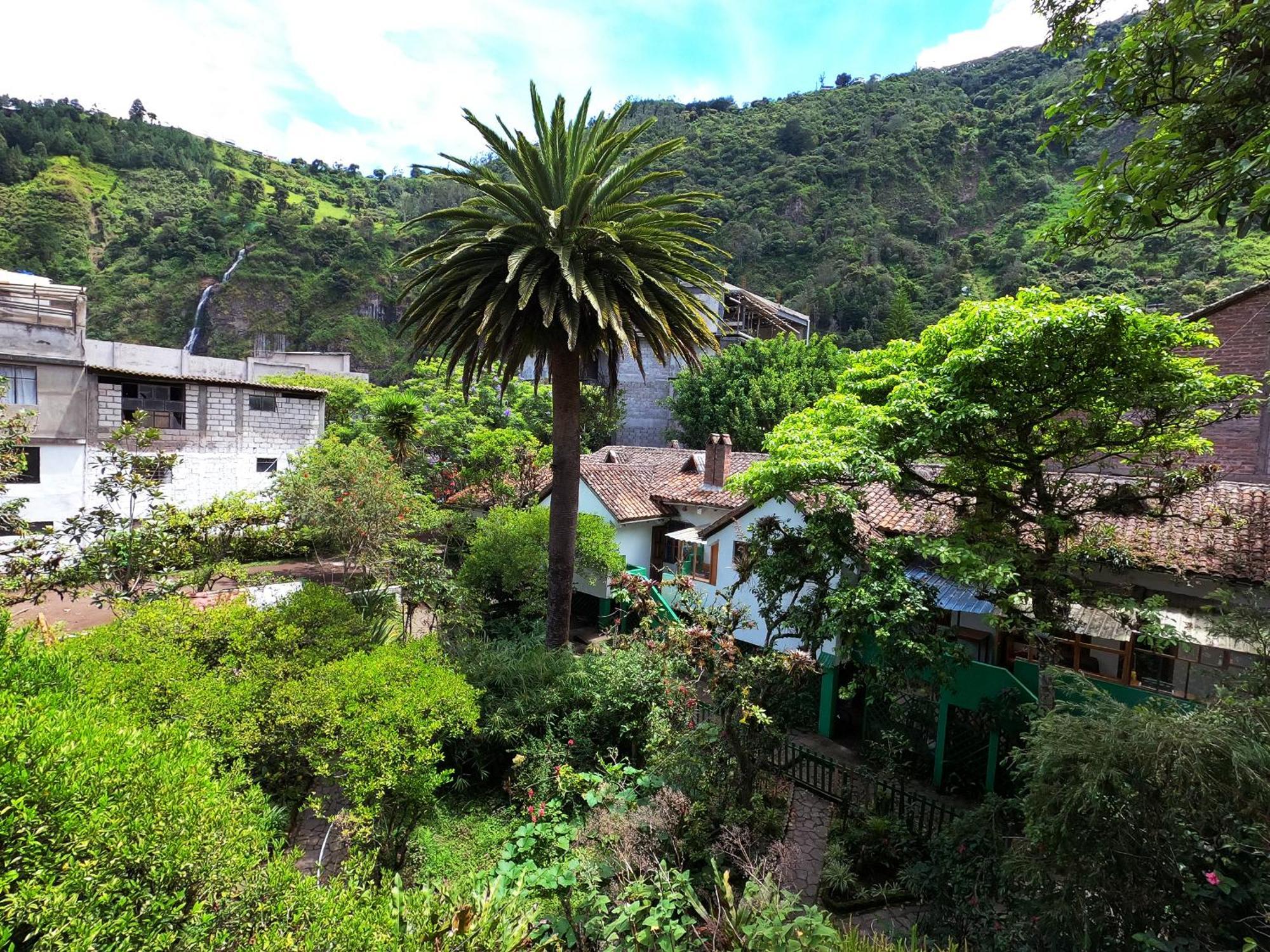 Le Petit Jardin Aparthotel Banos (Tungurahua)